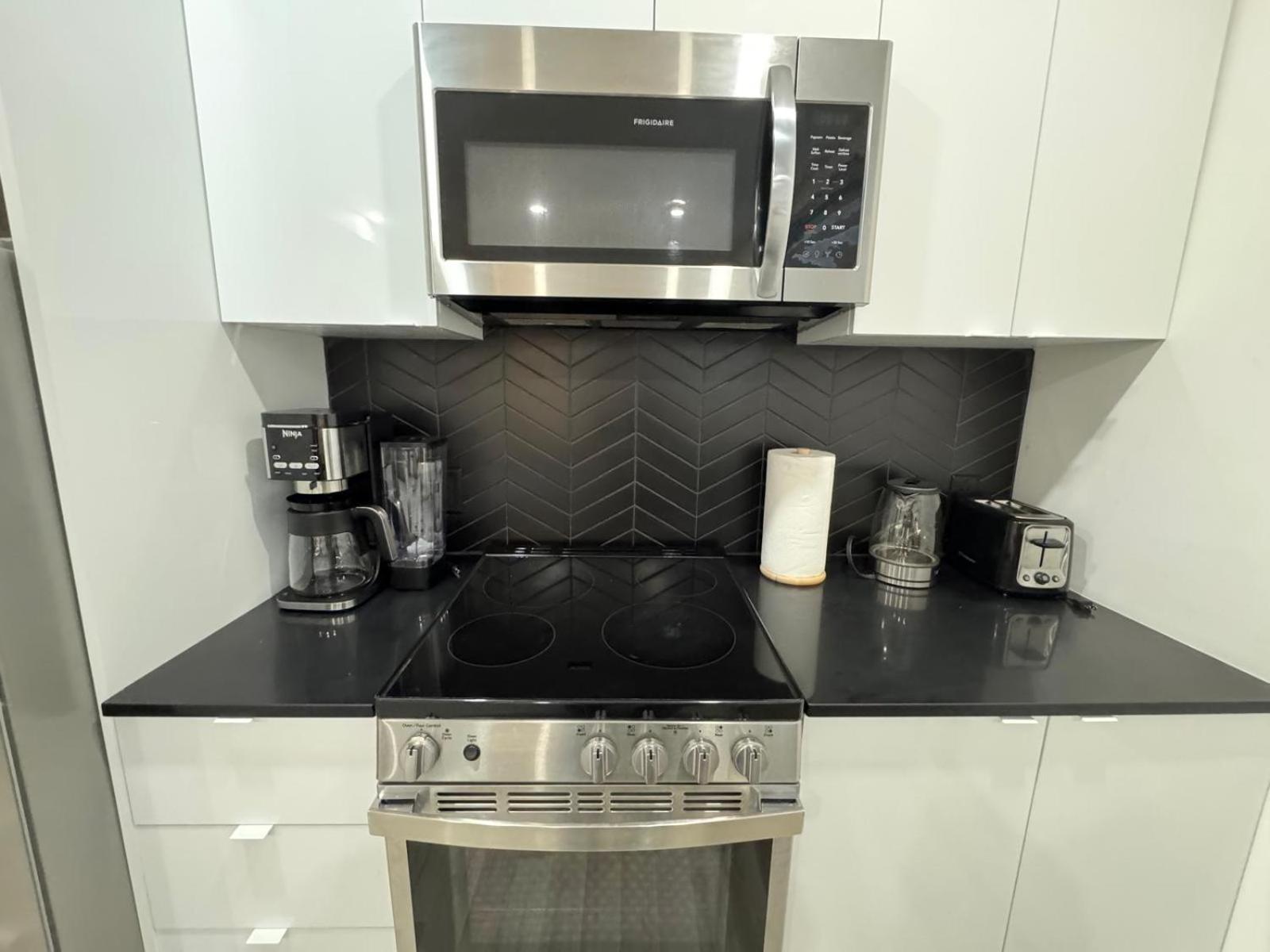 Ndg Dreams! New & Modern 3Br Easy City Life Montréal Buitenkant foto